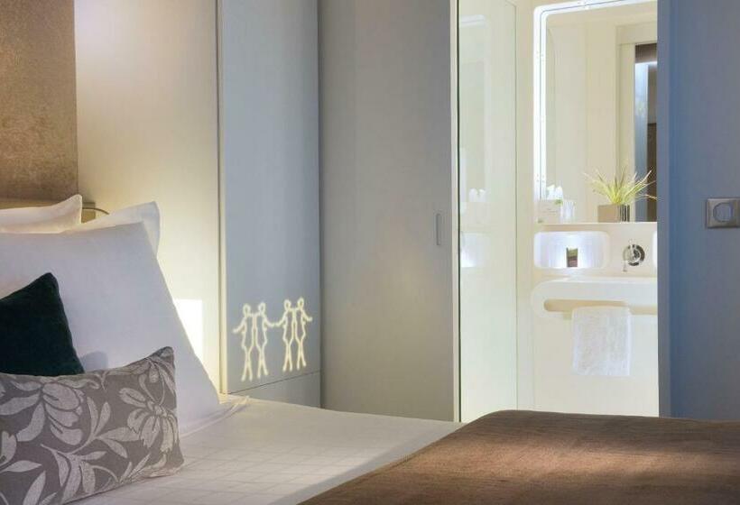 ２ベッドルームアパートメント, Gabriel Paris