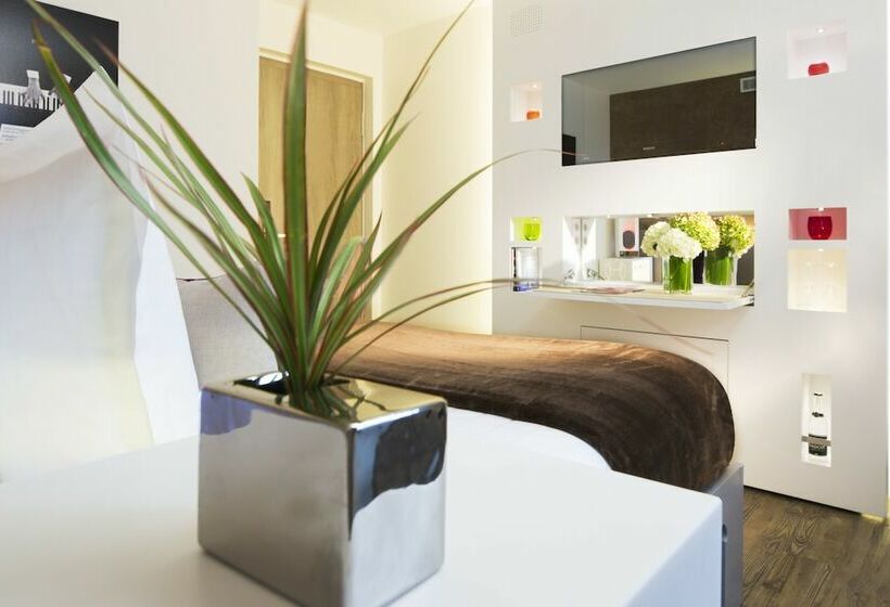 Habitación Prestige, Gabriel Paris