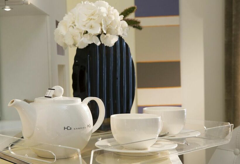 プレステージルーム, Gabriel Paris