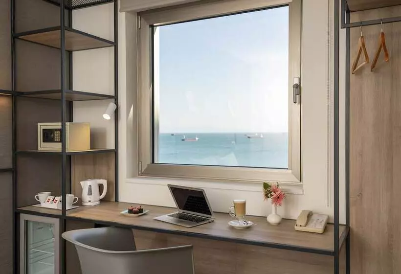 オーシャンビュースーペリアールーム, Ibis Istanbul Zeytinburnu