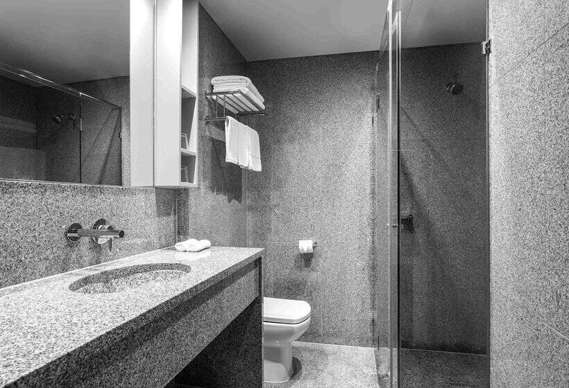 استودیو اجرایی, Mantra Melbourne Airport