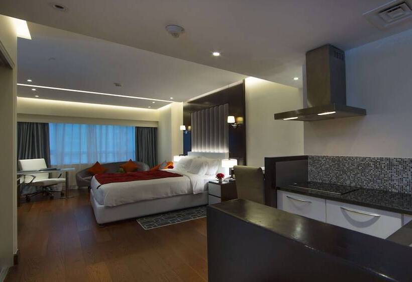 استودیوی لوکس, Number One Tower Suites