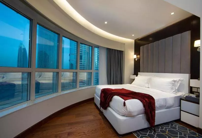 اتاق خانوادگی, Number One Tower Suites