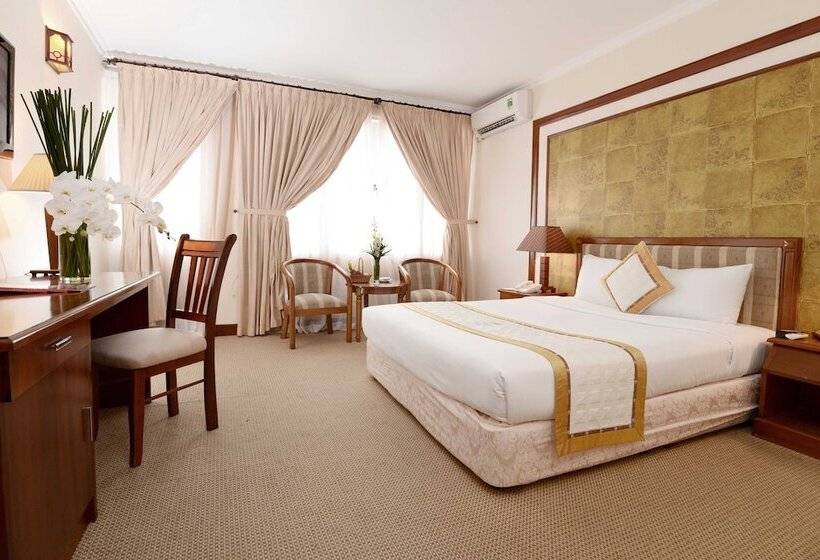 اتاق لوکس با چشمانداز دریا, Palace Hotel Vung Tau