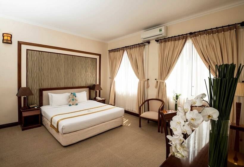 اتاق لوکس با چشمانداز دریا, Palace Hotel Vung Tau