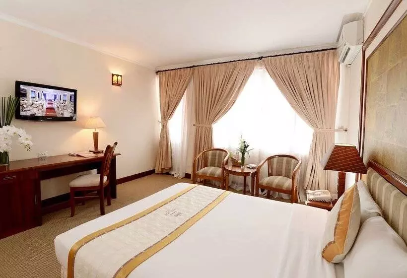 اتاق لوکس با چشم‌انداز دریا, Palace Hotel Vung Tau