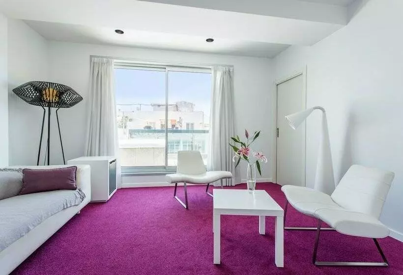 Suite en Attique, Allegro Barcelona