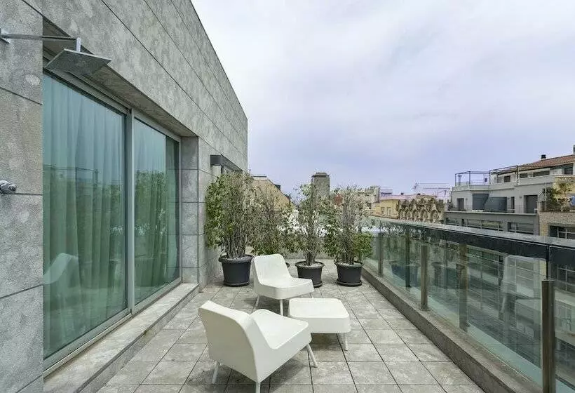 Suite en Attique, Allegro Barcelona