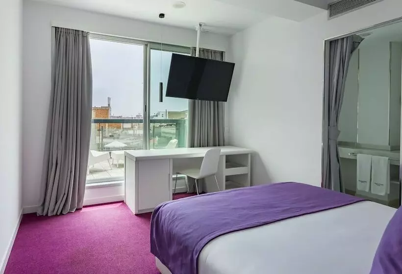 Suite en Attique, Allegro Barcelona