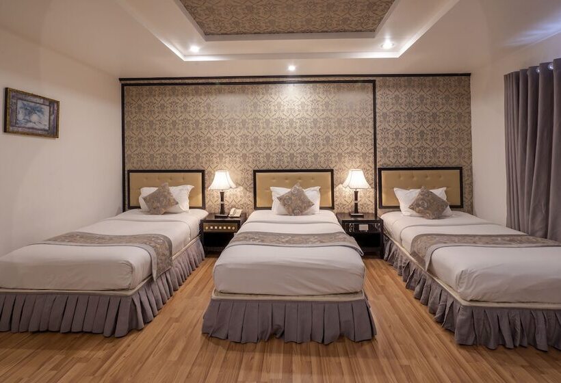 اتاق لوکس سه تخته, Rosaleen Boutique