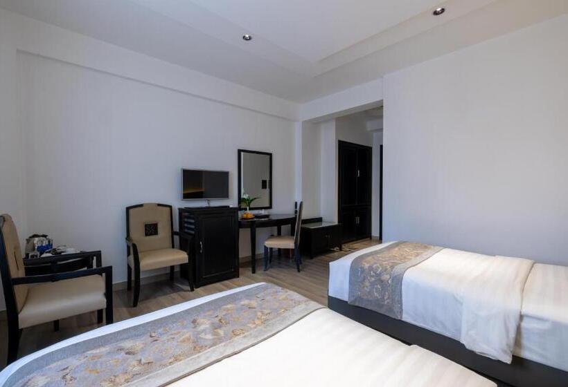 اتاق سوپریور, Rosaleen Boutique