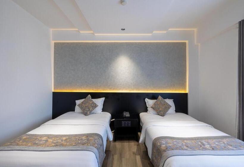 اتاق سوپریور, Rosaleen Boutique