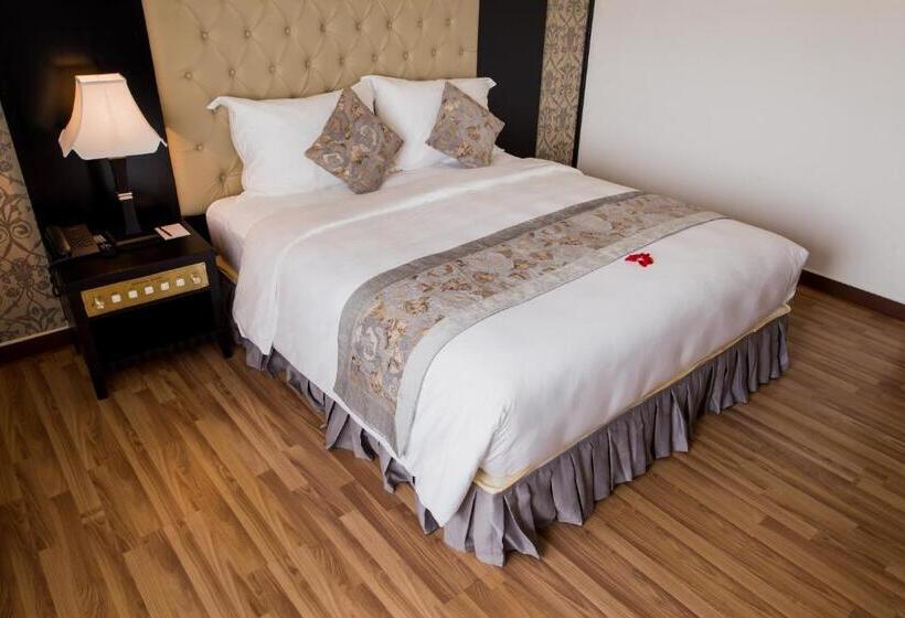 اتاق سوپریور, Rosaleen Boutique