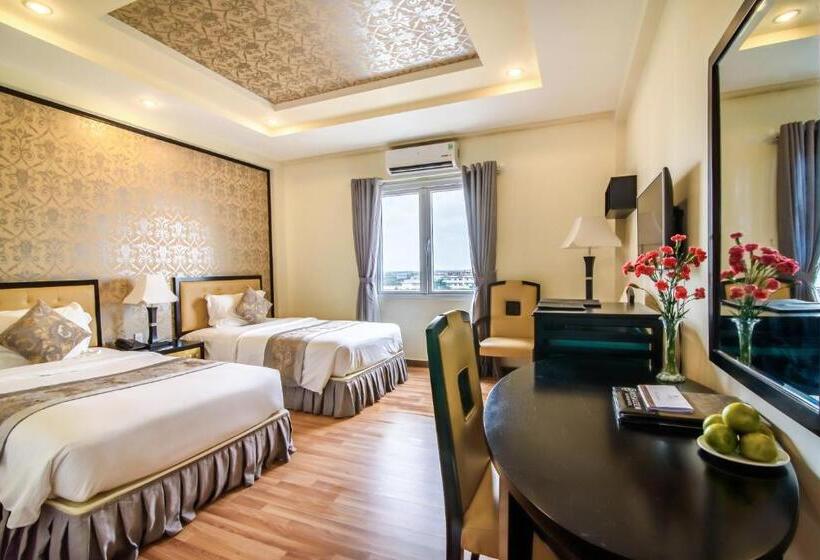 اتاق لوکس, Rosaleen Boutique