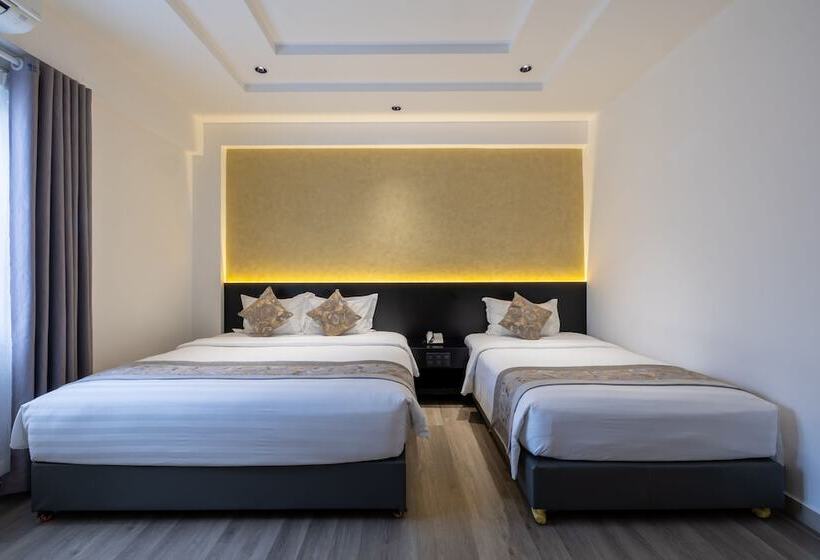 اتاق لوکس سه تخته, Rosaleen Boutique