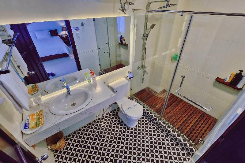 اتاق لوکس, Victory