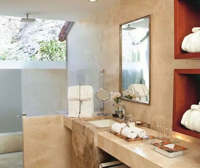 اتاق لوکس با تراس, Rio Sagrado, A Belmond Hotel, Sacred Valley