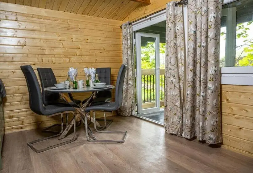 Mökki 1 Makuuhuone, Kintala Resort & Spa