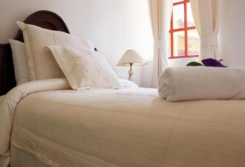 חדר קלאסי לארבעה, Casona 1865