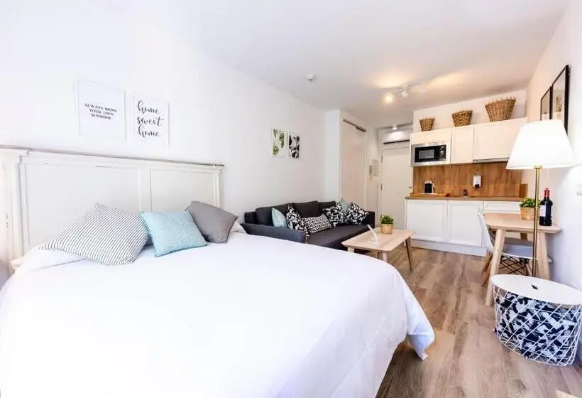 スタンダードスタジオ, Apartamentos Toboso Plaza