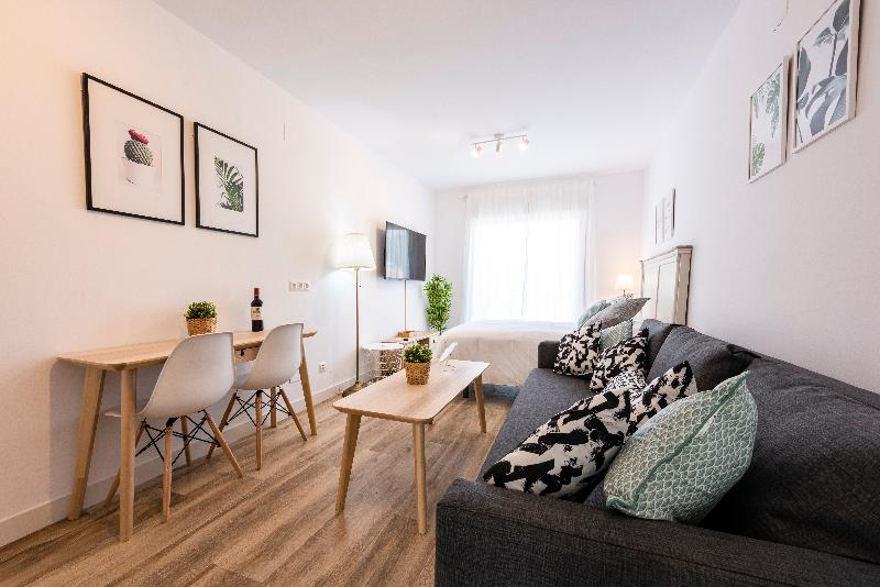 스탠다드 스튜디오, Apartamentos Toboso Plaza