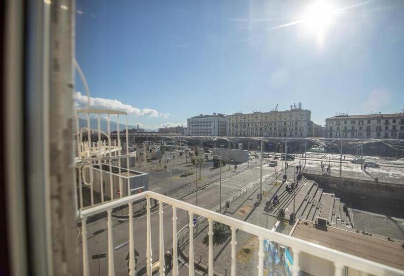 اتاق سوپریور, Madison