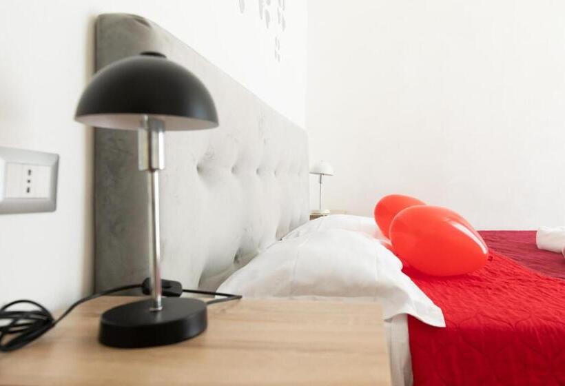 اتاق استاندارد سه نفره, Madison