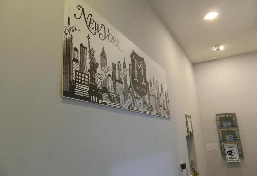 اتاق استاندارد یک نفره, Madison