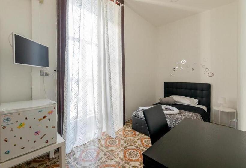 اتاق عادی, Madison