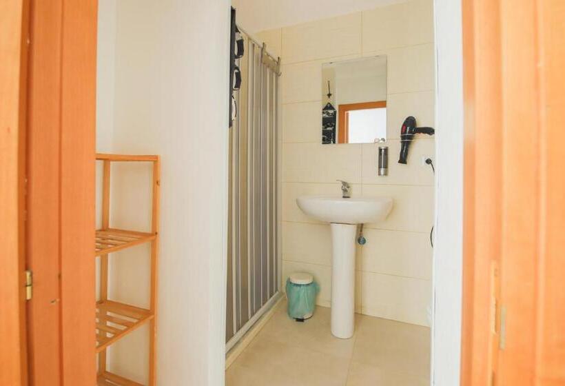 اتاق استاندارد با بالکن, Madison