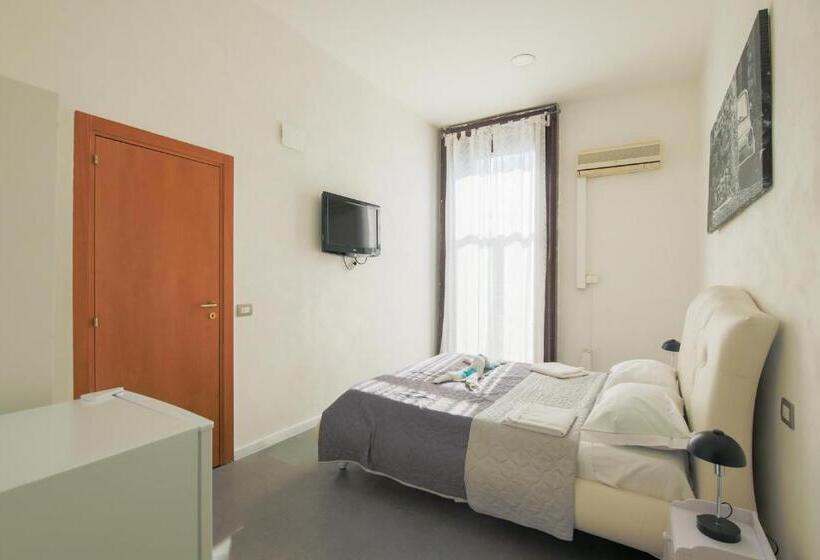 اتاق خانوادگی, Madison