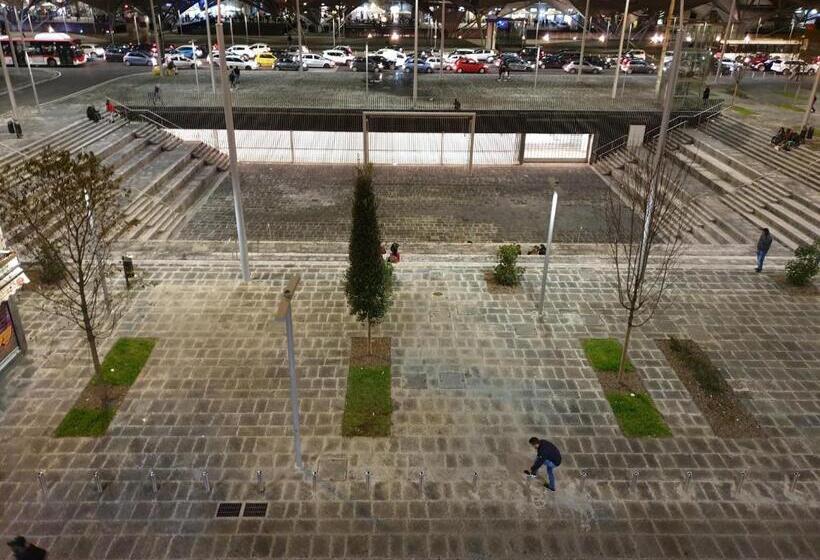 اتاق استاندارد چهار تخته, Madison