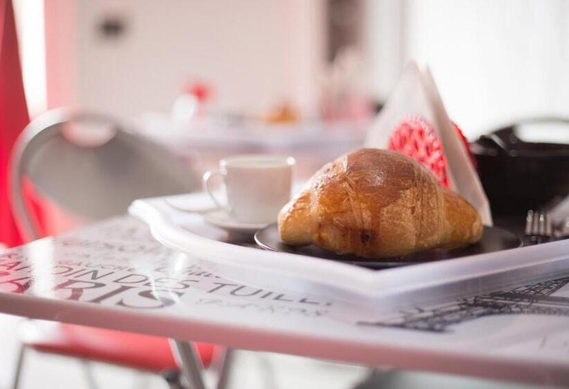 اتاق استاندارد سه نفره, Madison