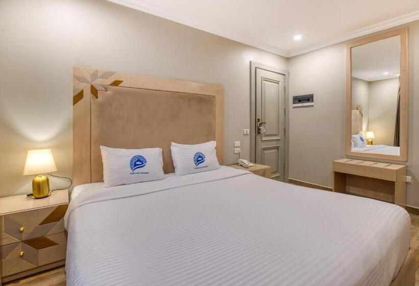 اتاق اکونومی, Mamlouk Pyramids