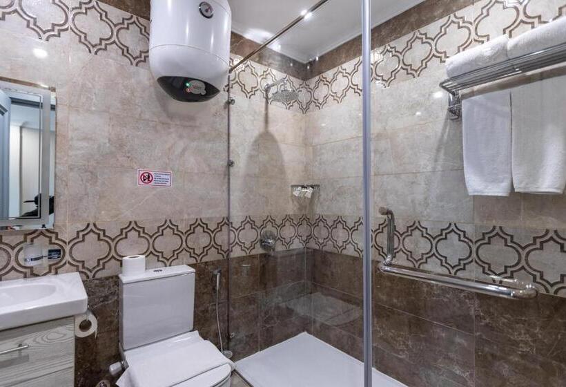 سوییت با چشمانداز پانوراما, Mamlouk Pyramids