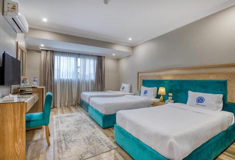 Economy Triple Room, Mamlouk Pyramids