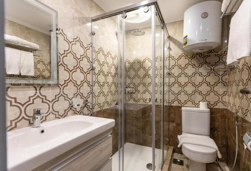 سوییت با چشمانداز پانوراما, Mamlouk Pyramids