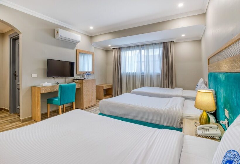 Economy Triple Room, Mamlouk Pyramids