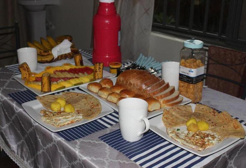 سوییت خانوادگی, Montane Safaris