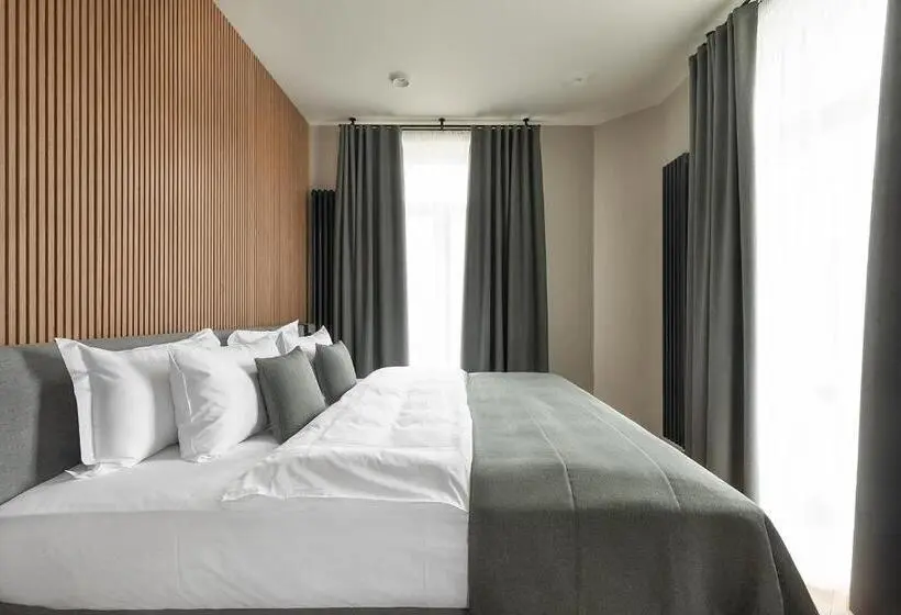 Suite cu Hidromasaj, Potocki Boutique