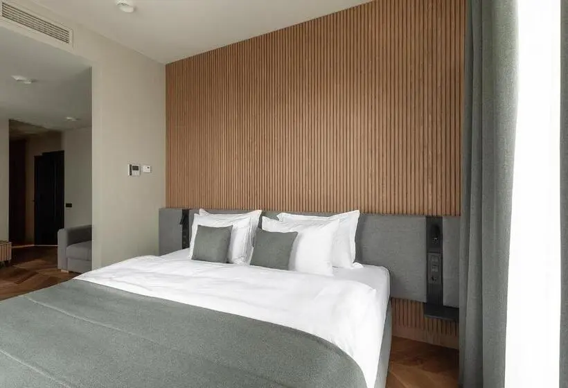 Suite cu Hidromasaj, Potocki Boutique