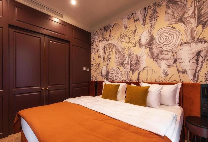 سوئیت با بالکن, Potocki Boutique