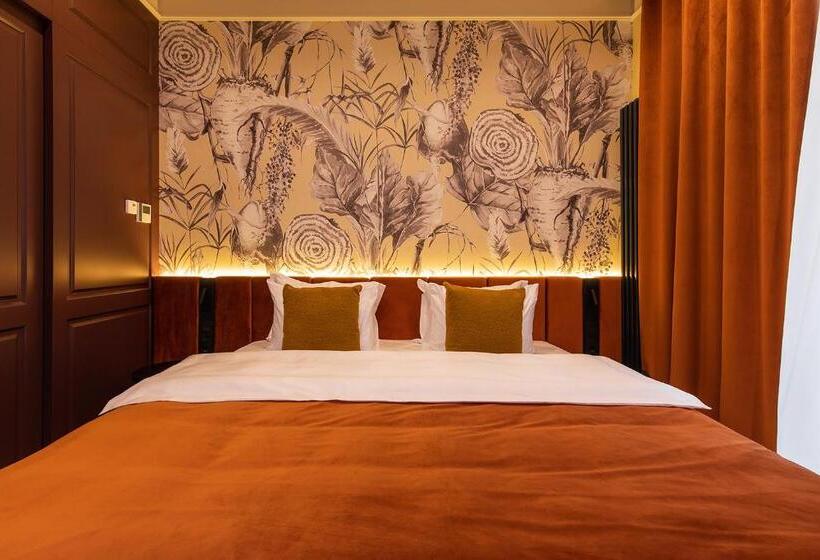 سوئیت با بالکن, Potocki Boutique