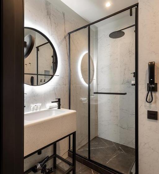 اتاق سوپریور با چشمانداز شهر, Potocki Boutique