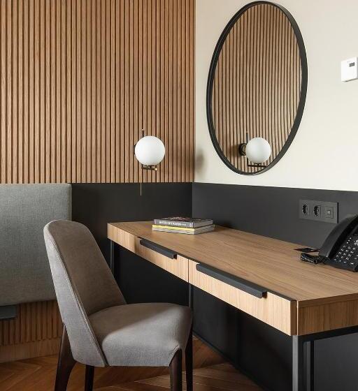 اتاق سوپریور با چشمانداز شهر, Potocki Boutique