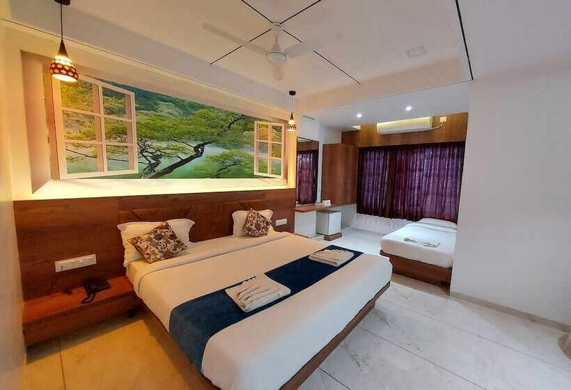 غرفة قياسية ثلاثية, The Grand Piano   Best Business Hotel In Patan