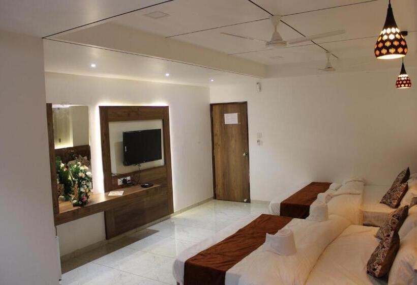 家庭间, The Grand Piano   Best Business Hotel In Patan