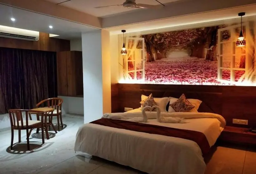 キングサイズベッドのスイートルーム, The Grand Piano   Best Business Hotel In Patan
