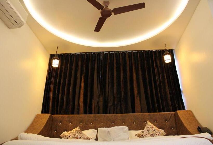 جناح, The Grand Piano   Best Business Hotel In Patan