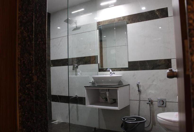 غرفة عائلية, The Grand Piano   Best Business Hotel In Patan